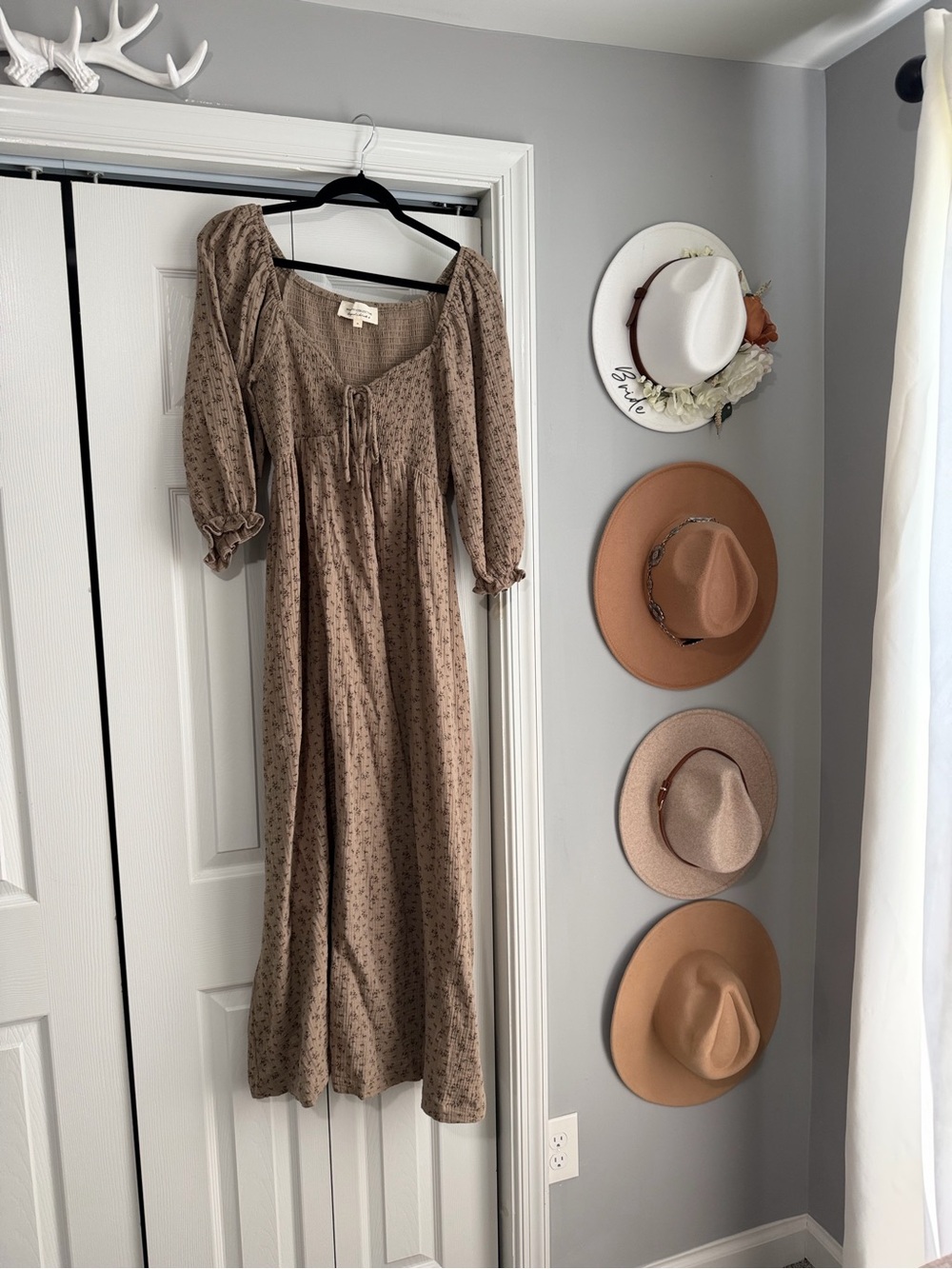 Cecilia 100% Cotton Maxi Dress in Olive Foliage - Picture 5 of 6